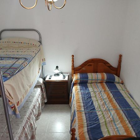 Habitacion Privada Triple Toledo Kültér fotó