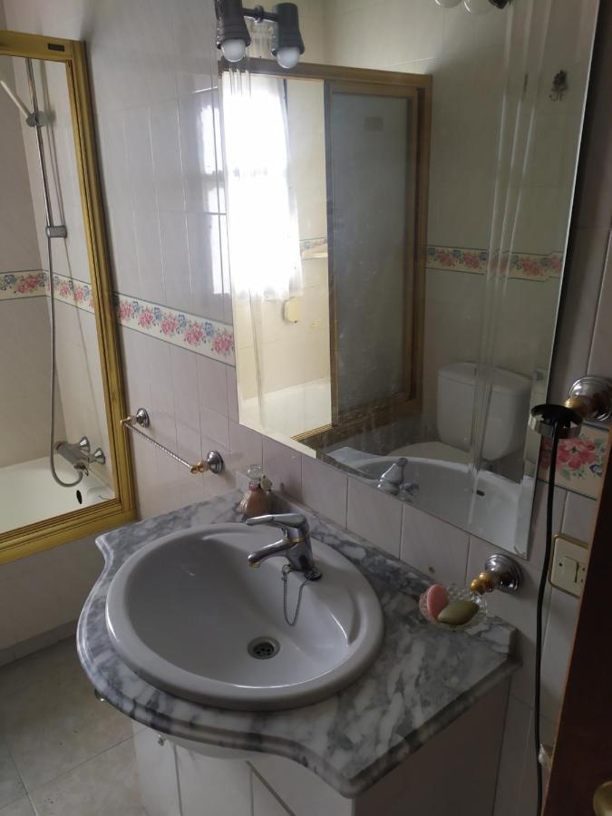 Habitacion Privada Triple Toledo Kültér fotó