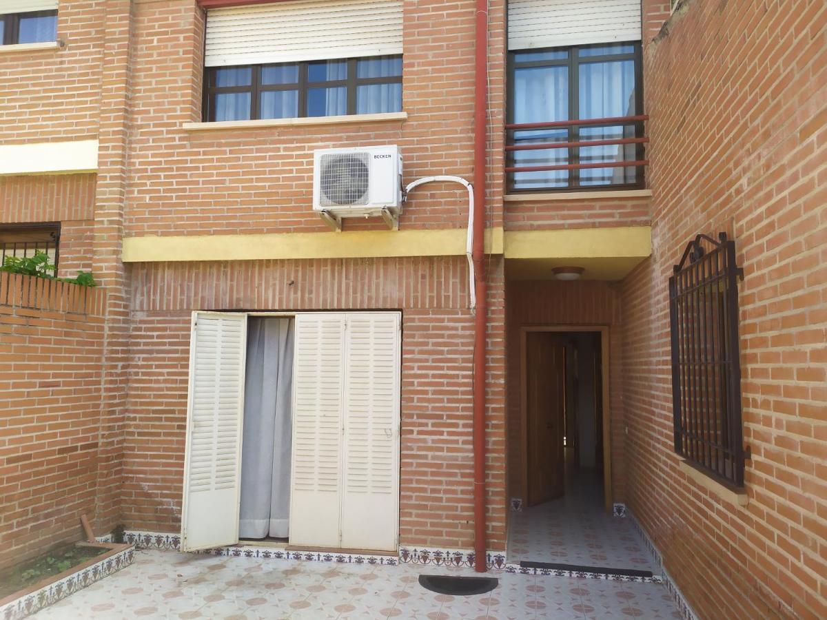 Habitacion Privada Triple Toledo Kültér fotó