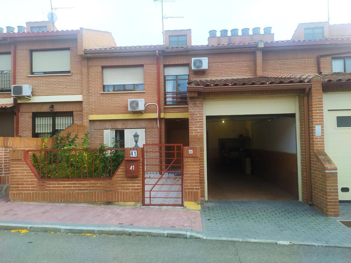 Habitacion Privada Triple Toledo Kültér fotó