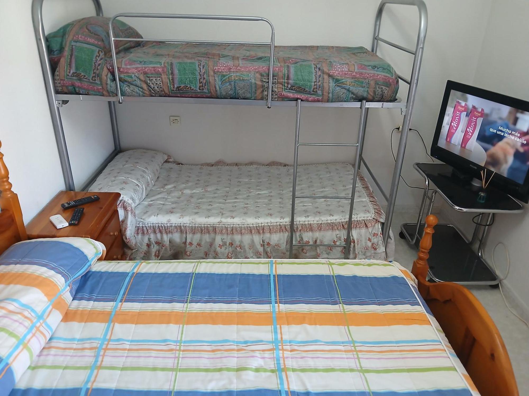 Habitacion Privada Triple Toledo Kültér fotó