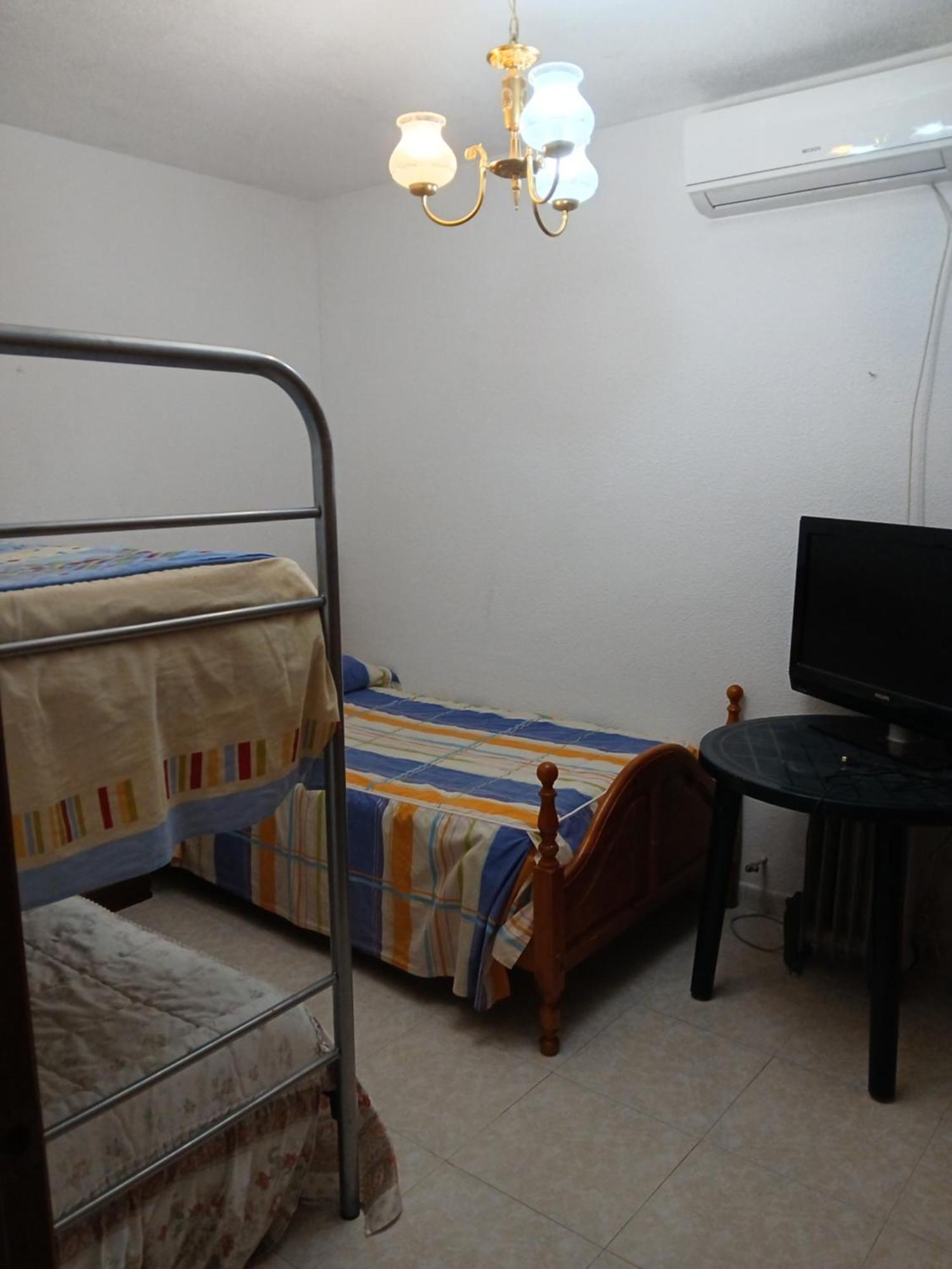 Habitacion Privada Triple Toledo Kültér fotó