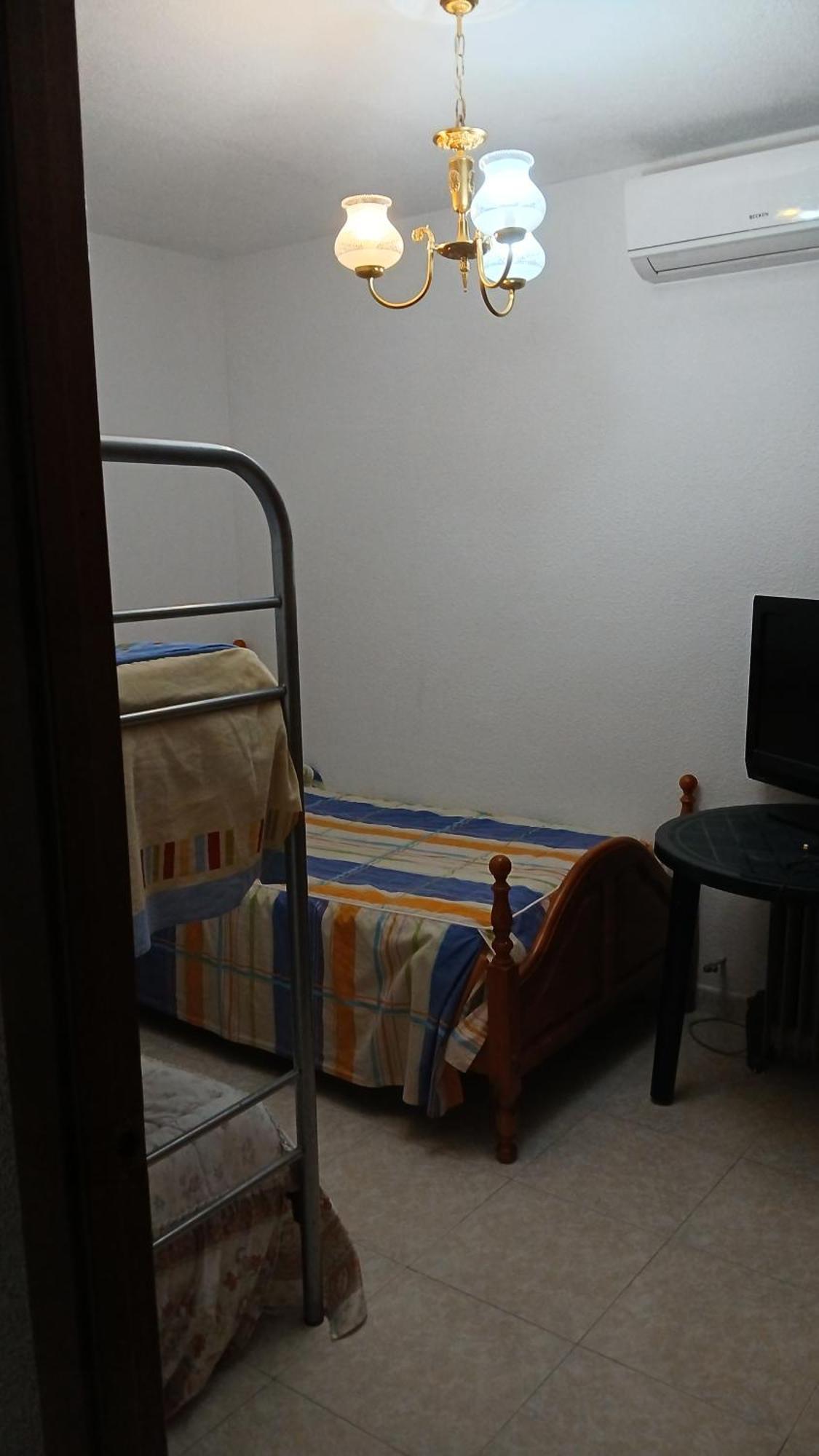 Habitacion Privada Triple Toledo Kültér fotó