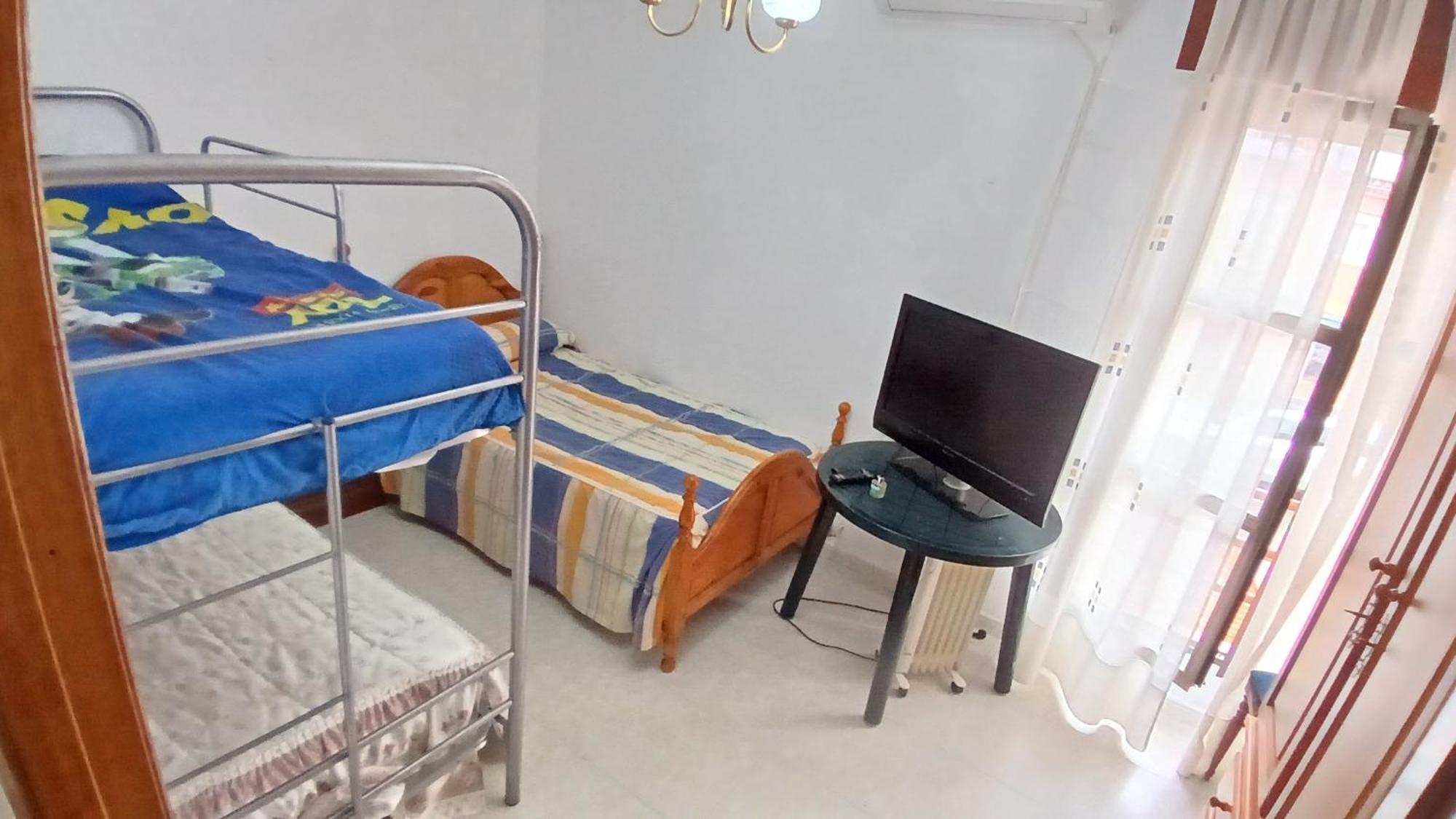 Habitacion Privada Triple Toledo Kültér fotó