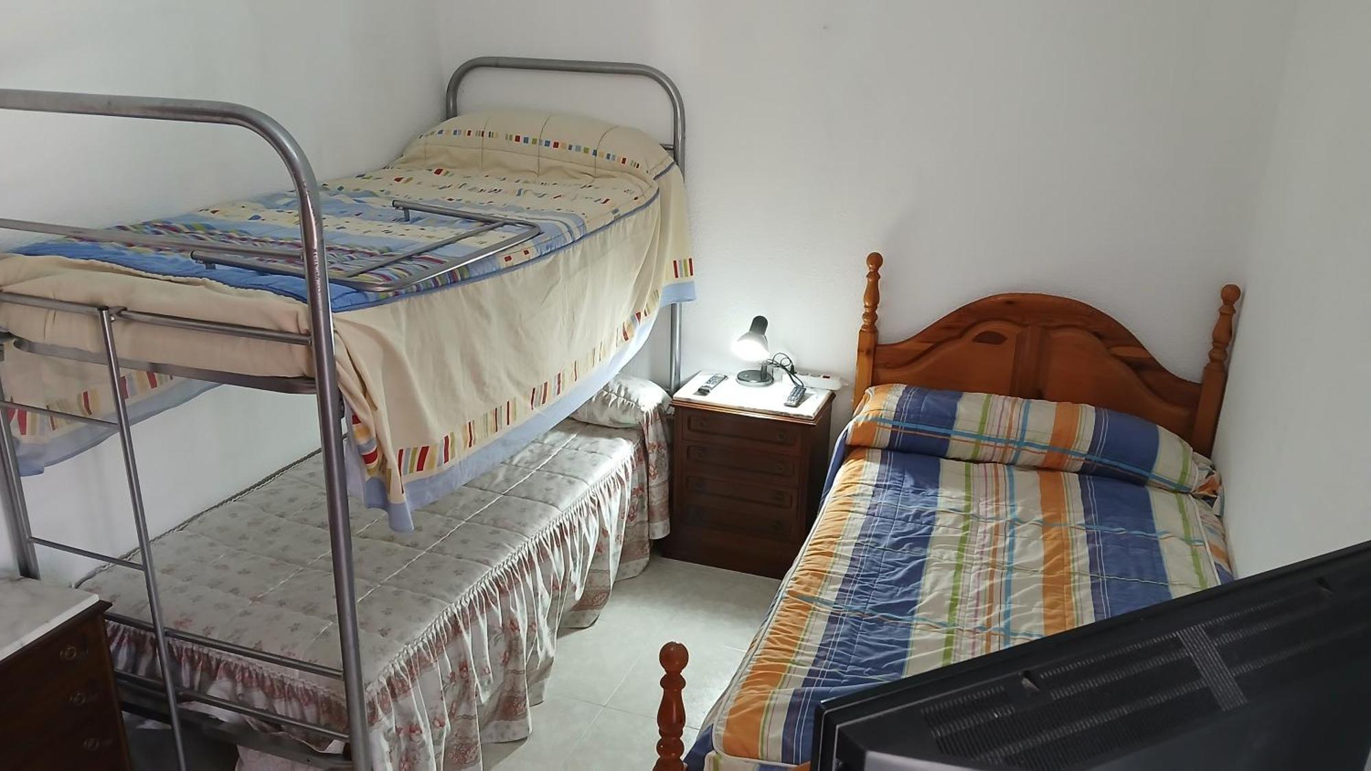Habitacion Privada Triple Toledo Kültér fotó